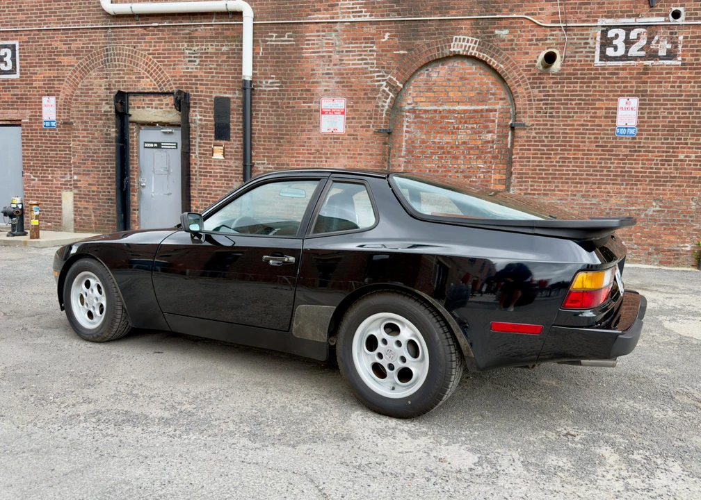 1986 Porsche 944 - Image 13 of 31