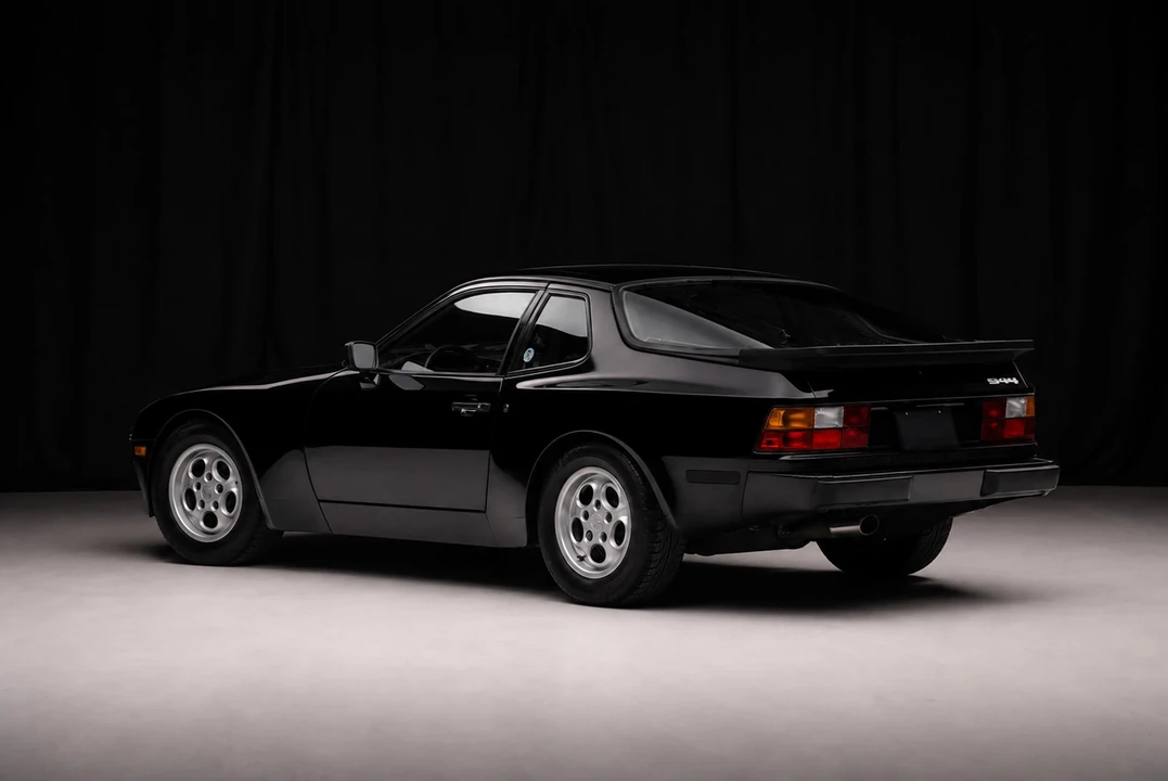 1986 Porsche 944 - Image 3 of 31