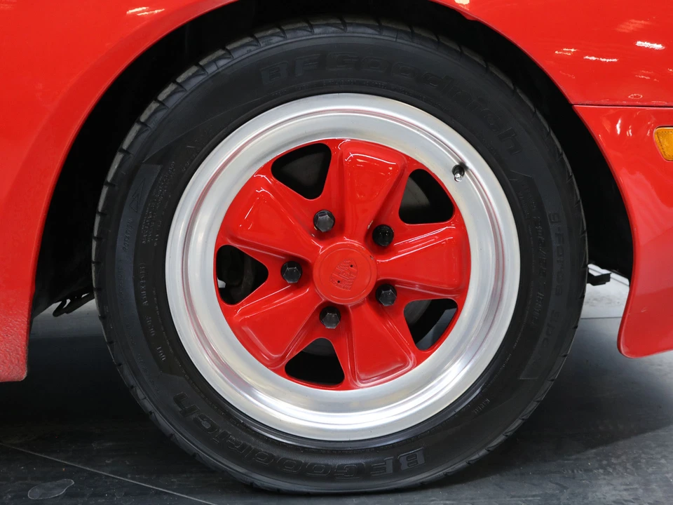 1986 Porsche 944 - Image 16 of 31