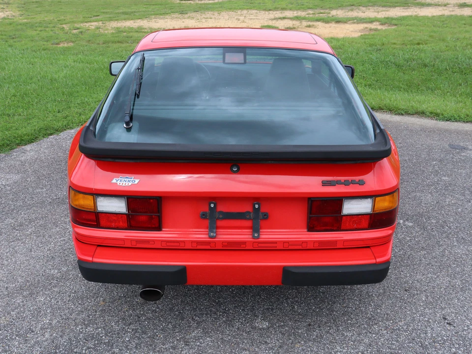 1986 Porsche 944 - Image 7 of 31