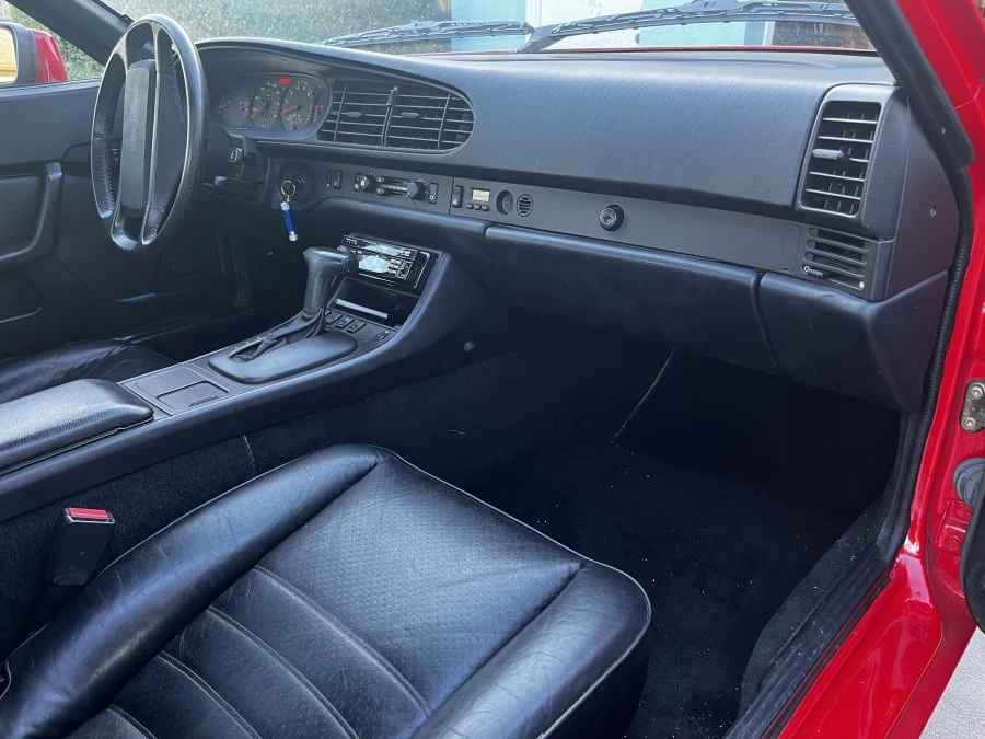 1986 Porsche 944 - Image 9 of 14
