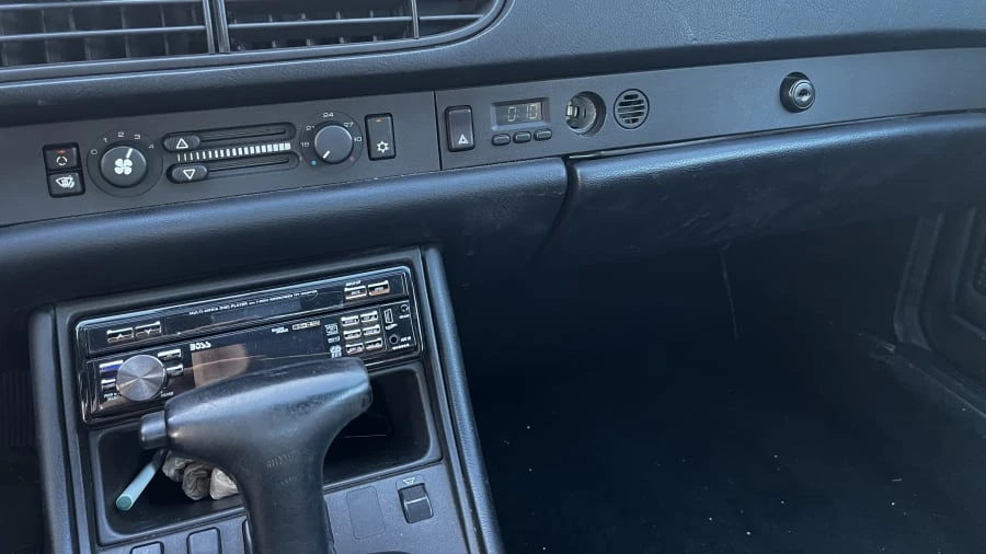 1986 Porsche 944 - Image 12 of 14