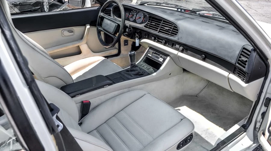 1986 Porsche 944 - Image 5 of 12