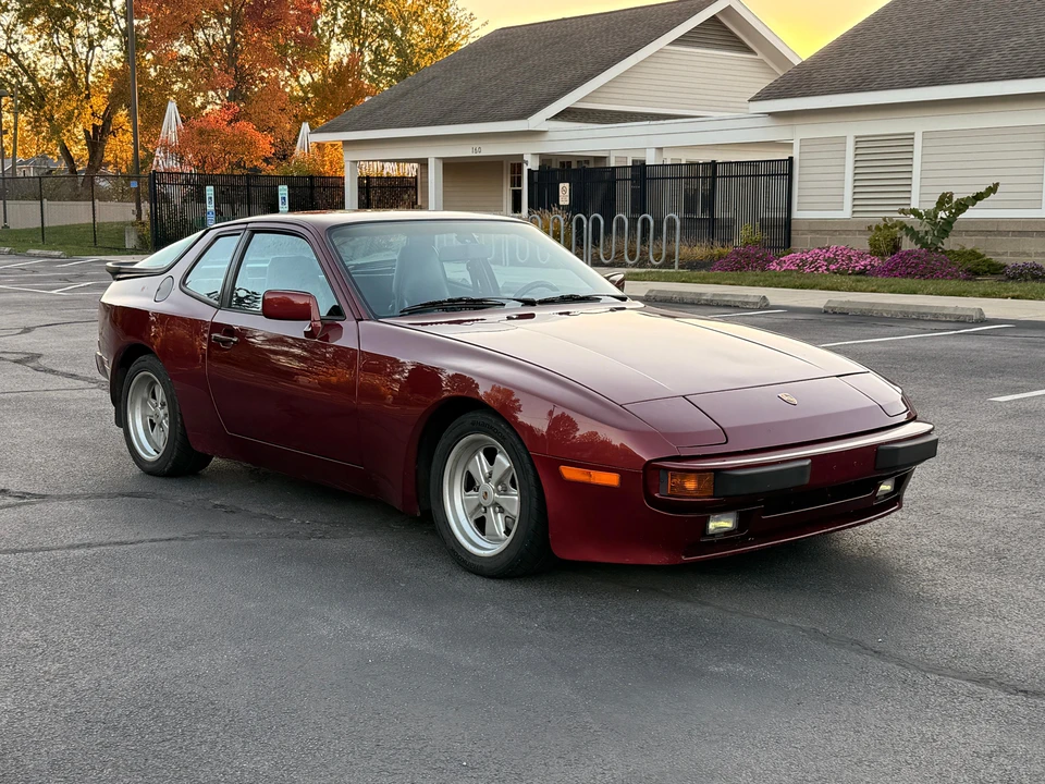 1986 Porsche 944 - Image 28 of 31