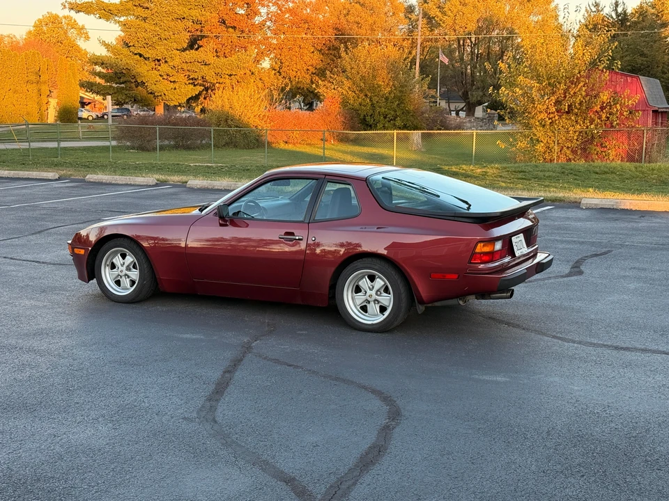1986 Porsche 944 - Image 16 of 31