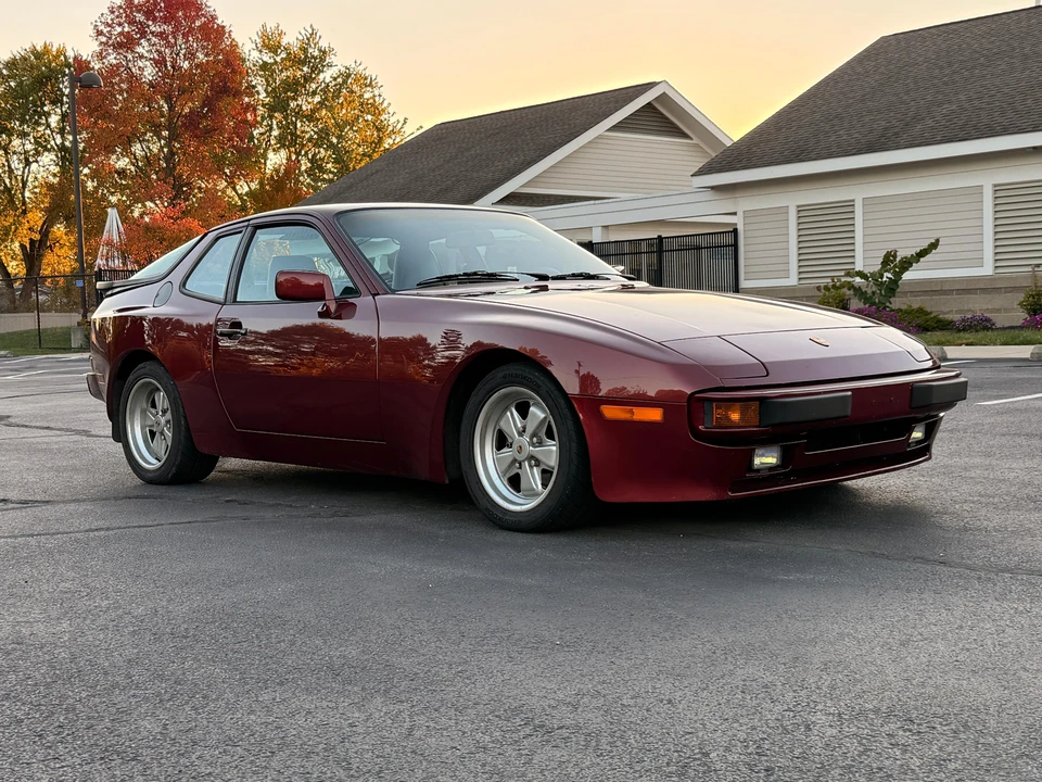 1986 Porsche 944 - Image 27 of 31