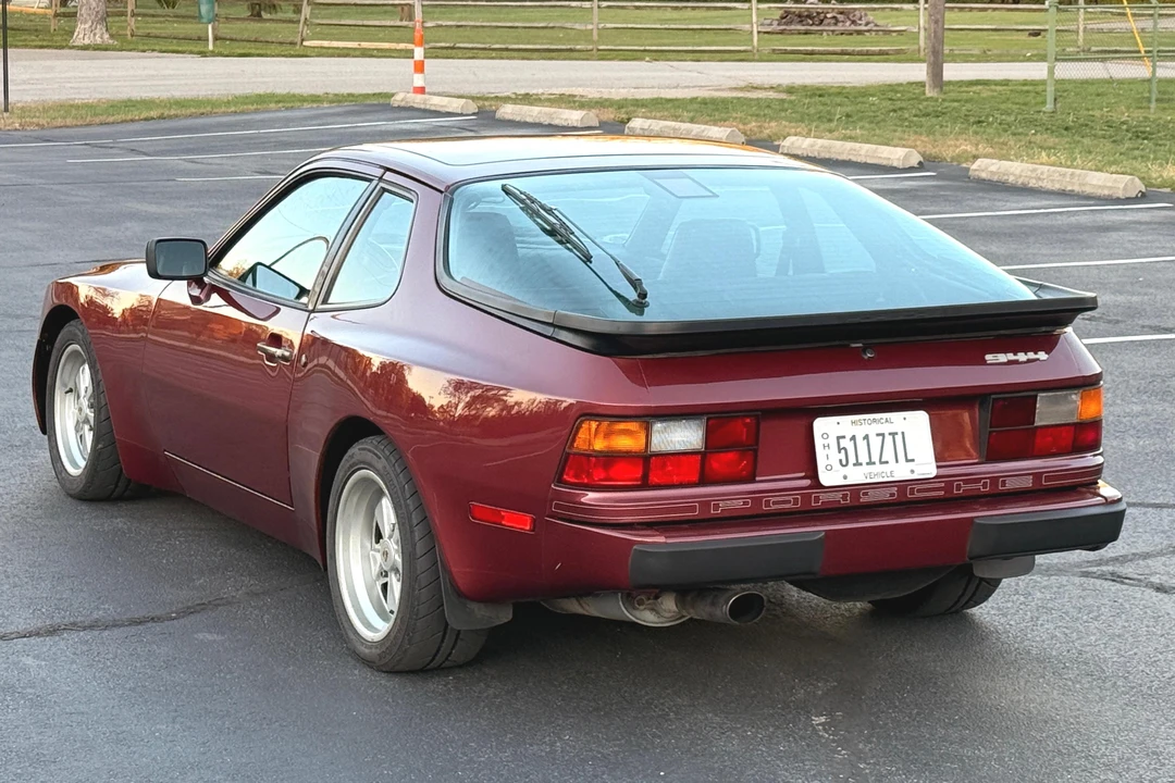 1986 Porsche 944 - Image 4 of 31