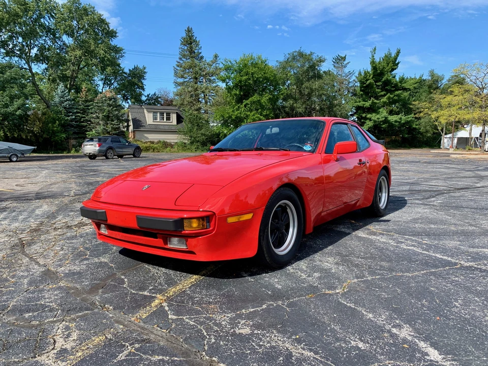 1986 Porsche 944 - Image 2 of 31