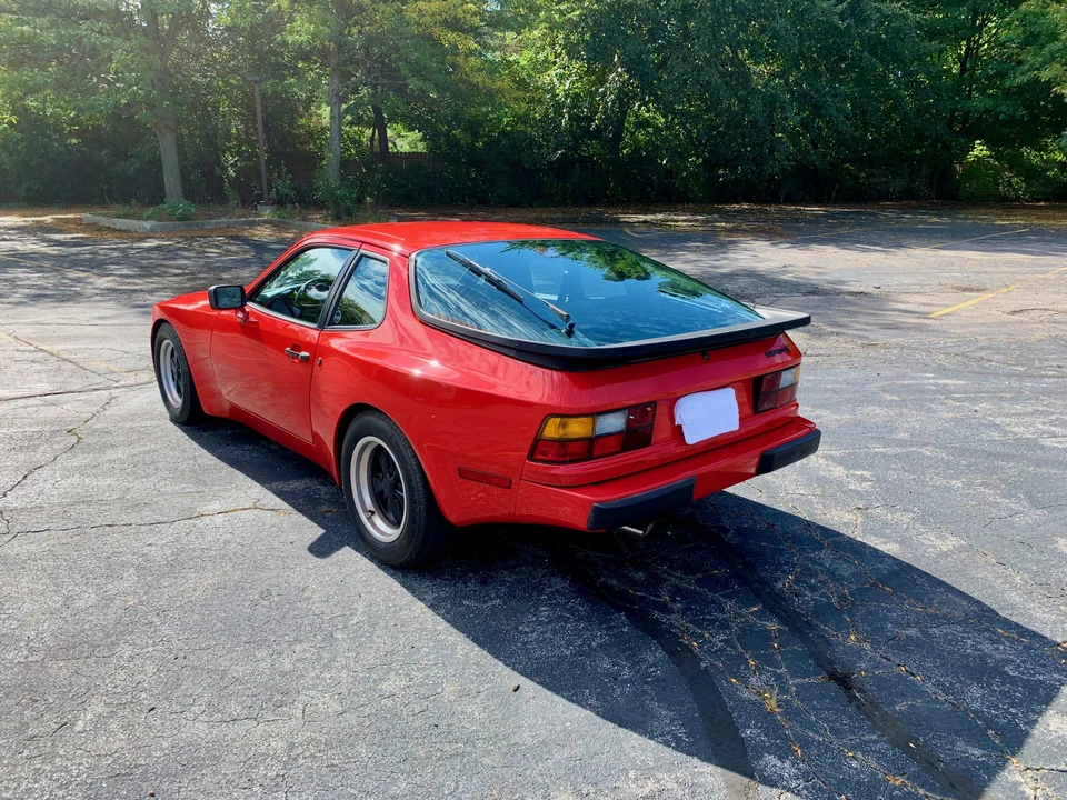 1986 Porsche 944 - Image 15 of 31