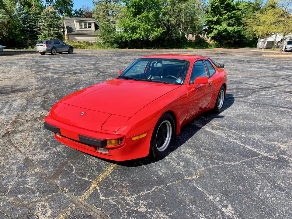 1986 Porsche 944 - Image 3 of 31