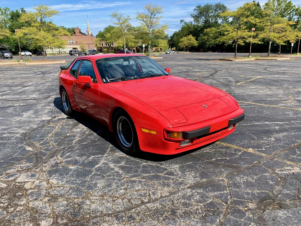1986 Porsche 944 - Image 8 of 31