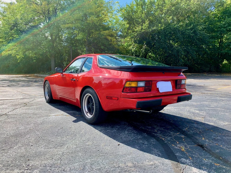 1986 Porsche 944 - Image 16 of 31