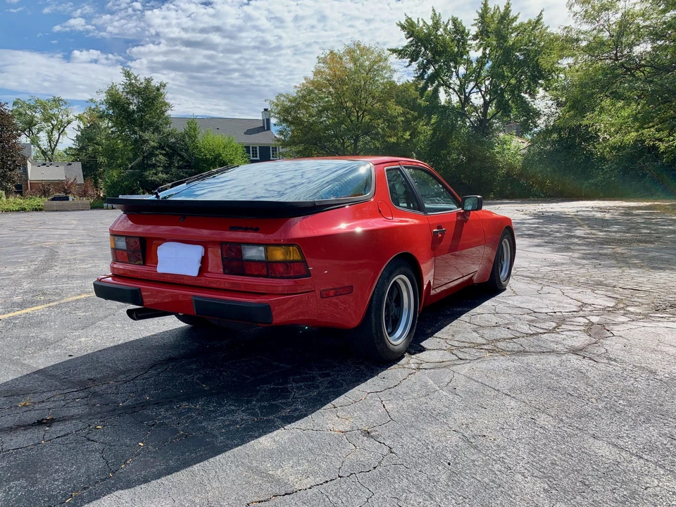1986 Porsche 944 - Image 13 of 31