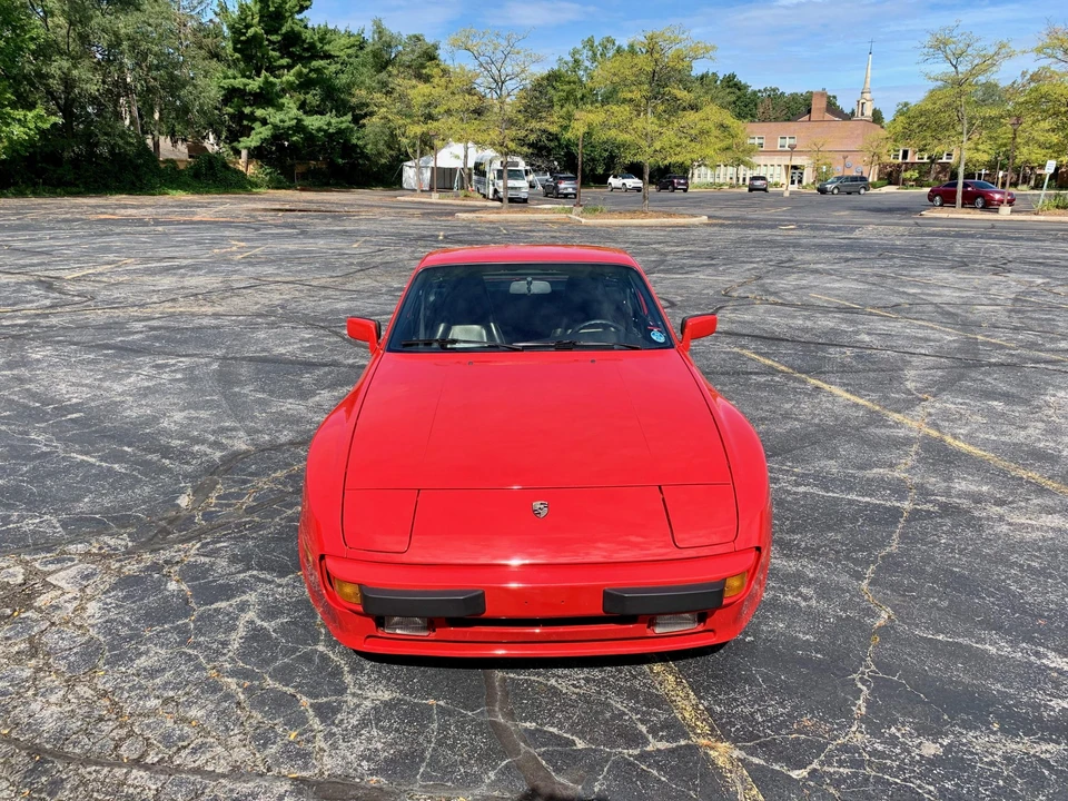 1986 Porsche 944 - Image 5 of 31