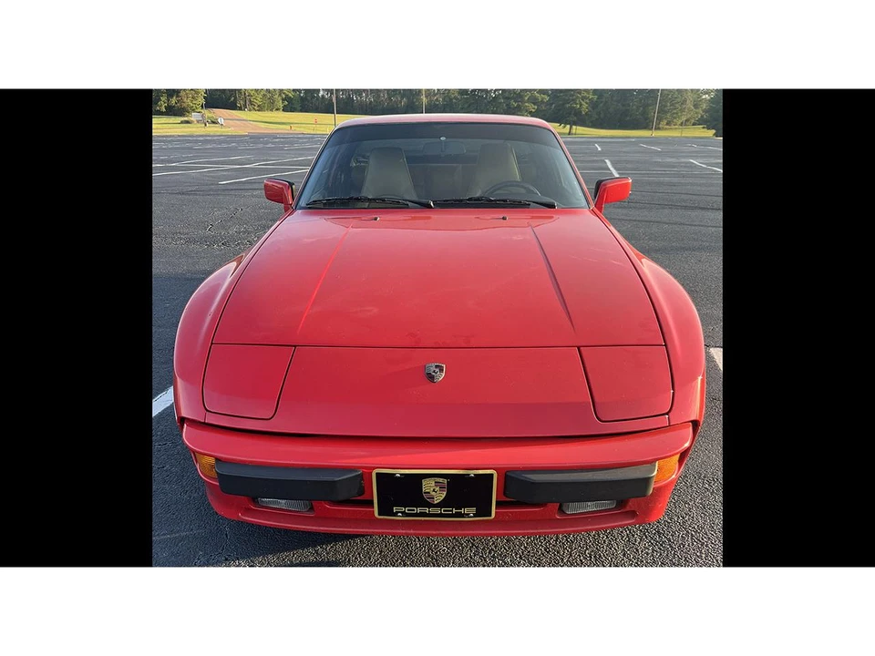 1986 Porsche 944 - Image 3 of 19