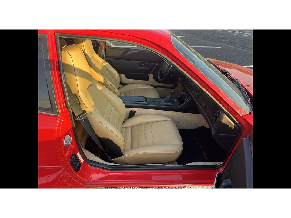 1986 Porsche 944 - Image 12 of 19