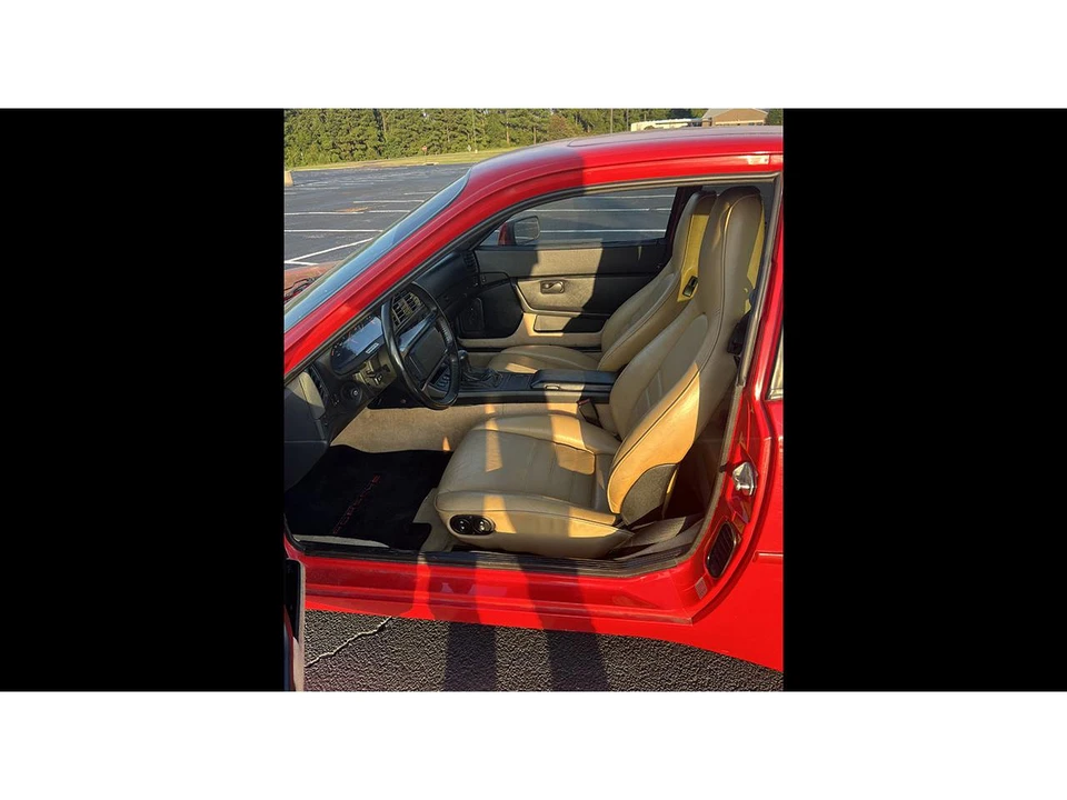 1986 Porsche 944 - Image 11 of 19