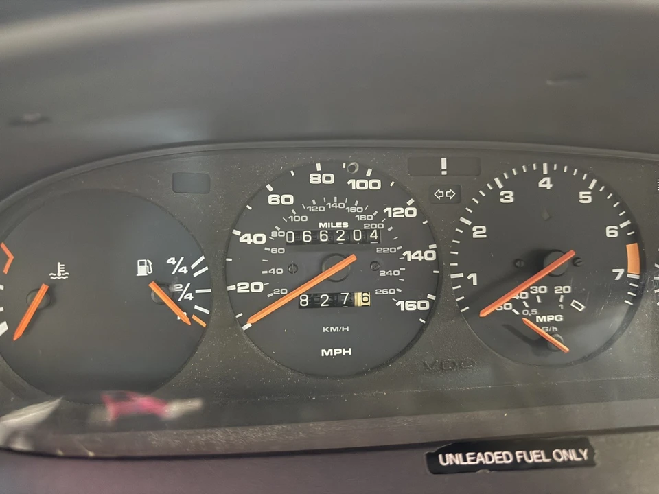 1986 Porsche 944 - Image 10 of 31