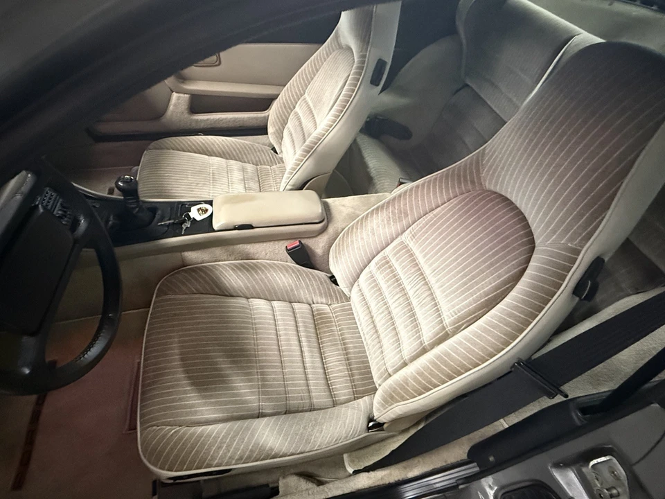 1986 Porsche 944 - Image 12 of 31