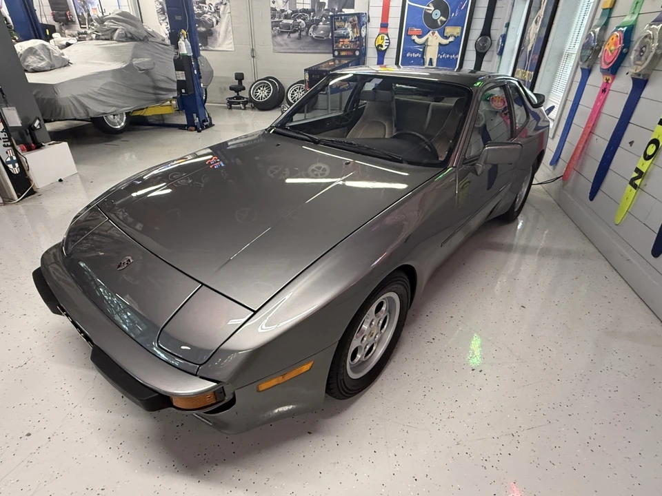 1986 Porsche 944 - Image 30 of 31