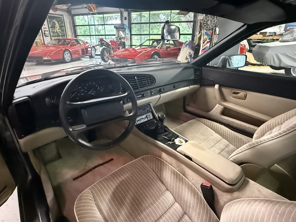 1986 Porsche 944 - Image 24 of 31