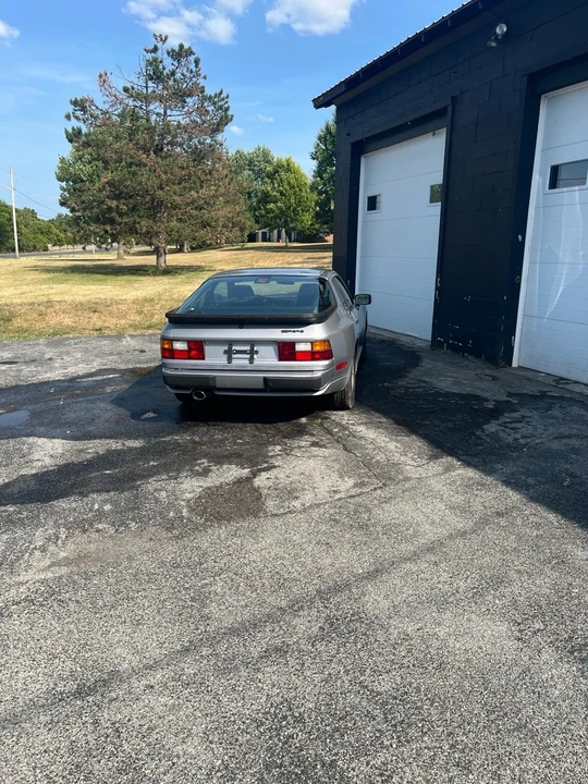 1986 Porsche 944 - Image 3 of 20
