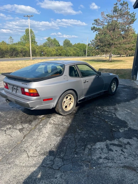 1986 Porsche 944 - Image 2 of 20