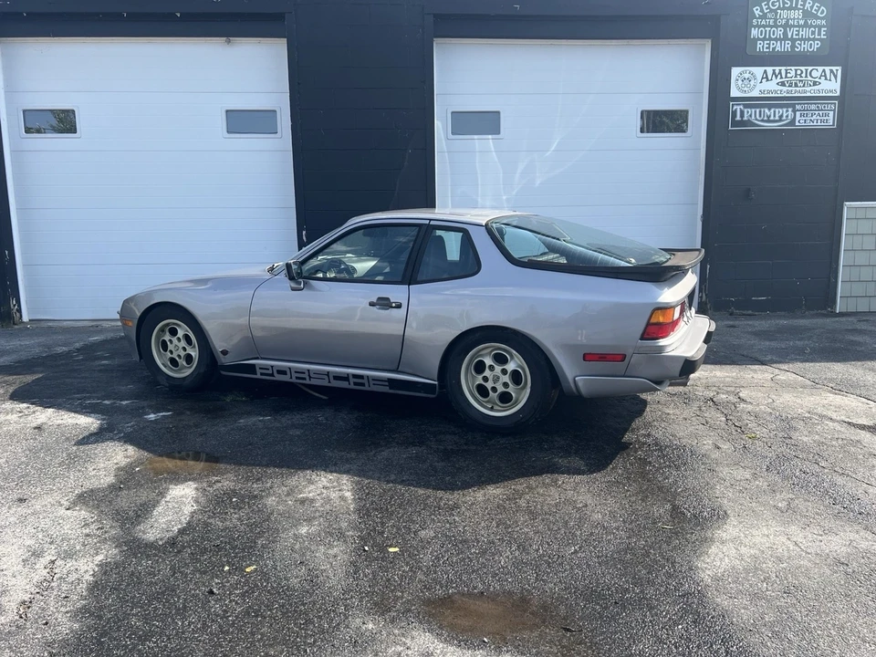 1986 Porsche 944 - Image 5 of 20