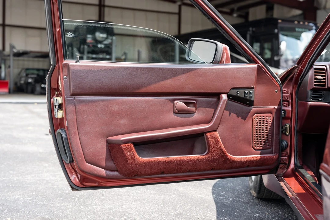 1986 Porsche 944 - Image 16 of 31