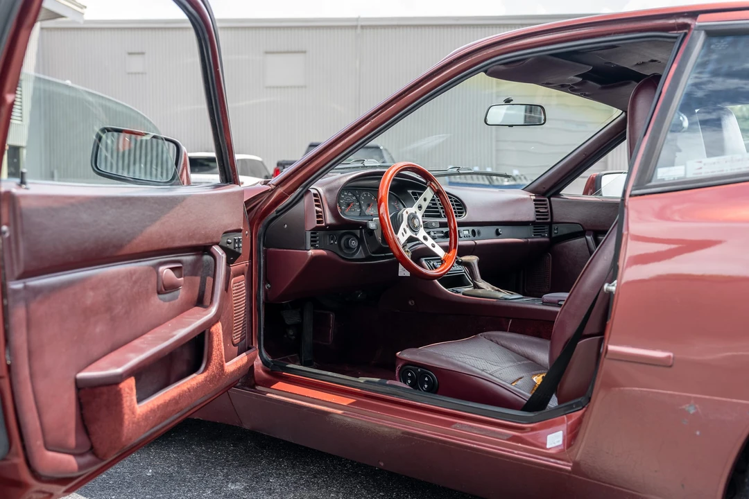 1986 Porsche 944 - Image 17 of 31