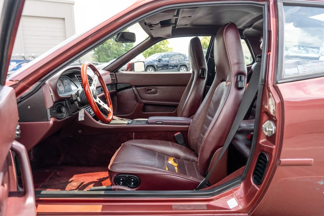 1986 Porsche 944 - Image 18 of 31