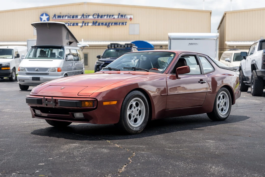 1986 Porsche 944 - Image 3 of 31