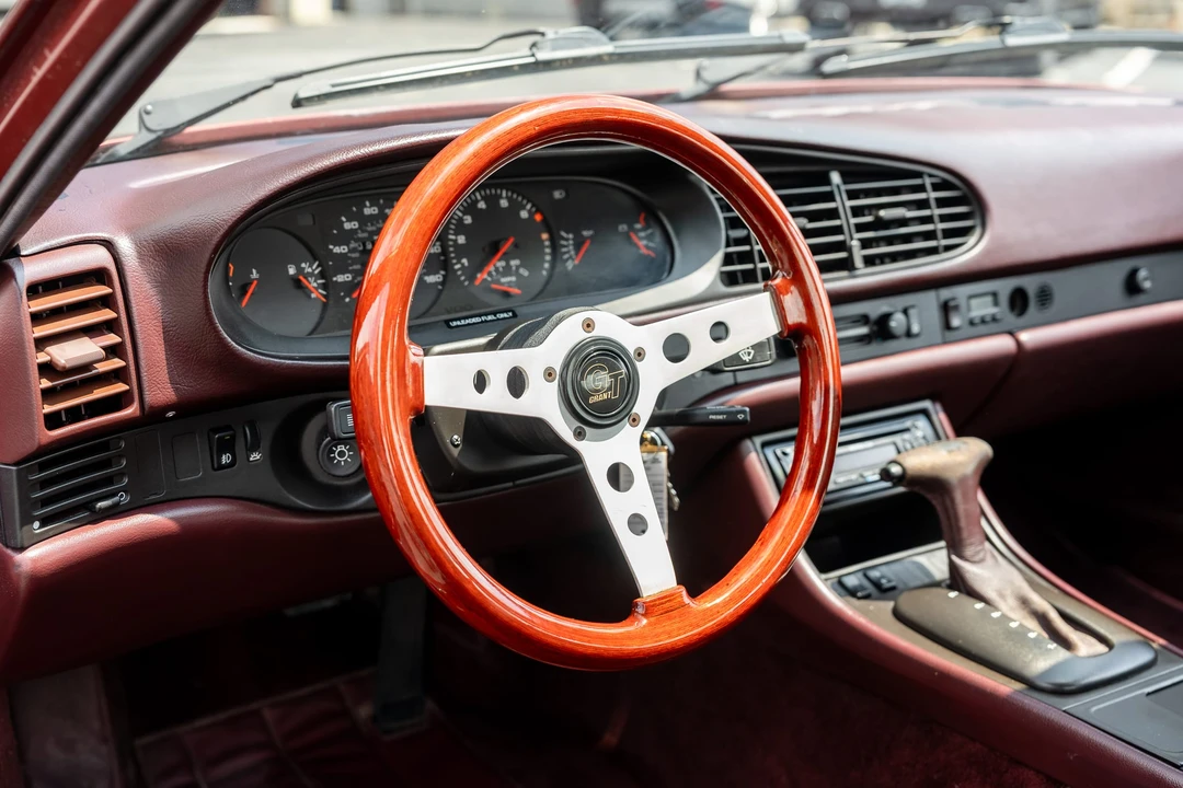 1986 Porsche 944 - Image 21 of 31