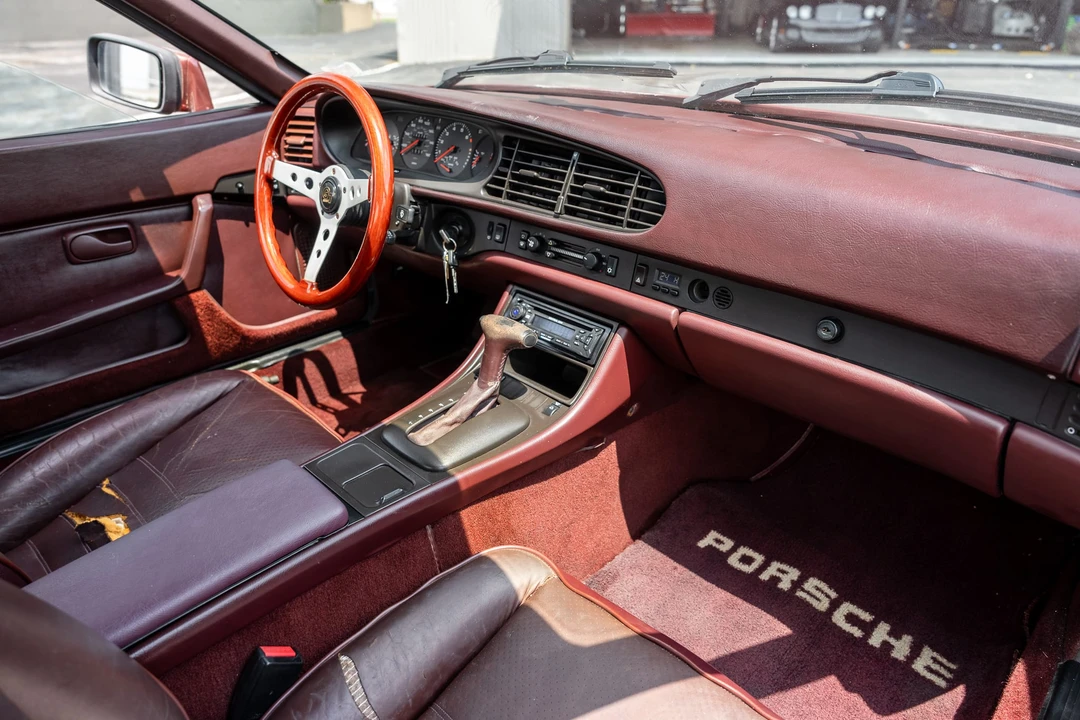 1986 Porsche 944 - Image 27 of 31