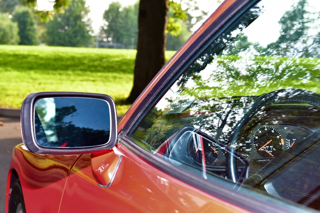 1986 Porsche 944 - Image 18 of 31