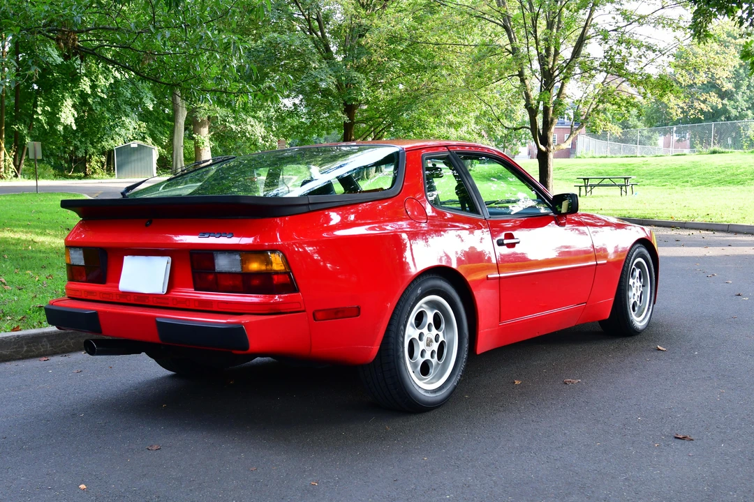 1986 Porsche 944 - Image 10 of 31