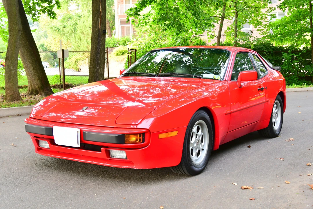 1986 Porsche 944 - Image 8 of 31