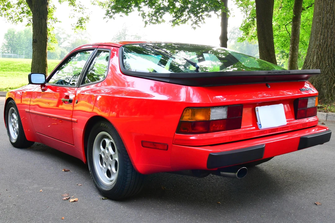 1986 Porsche 944 - Image 4 of 31