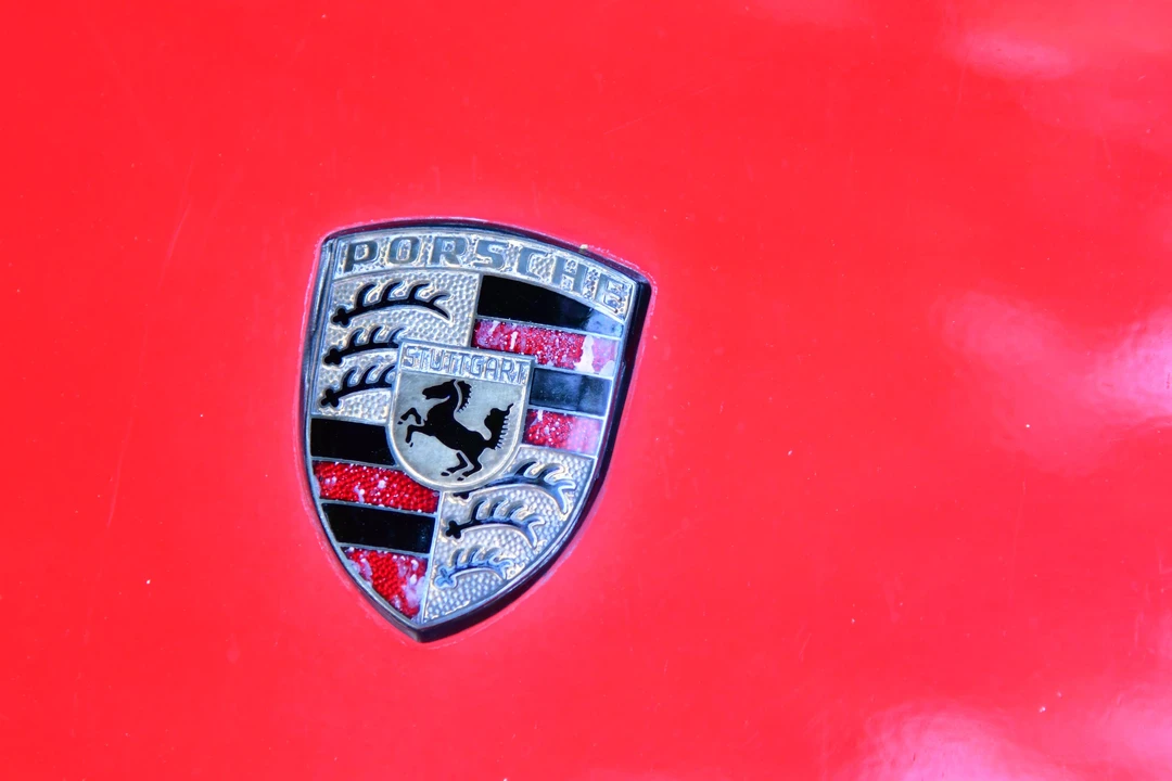 1986 Porsche 944 - Image 14 of 31
