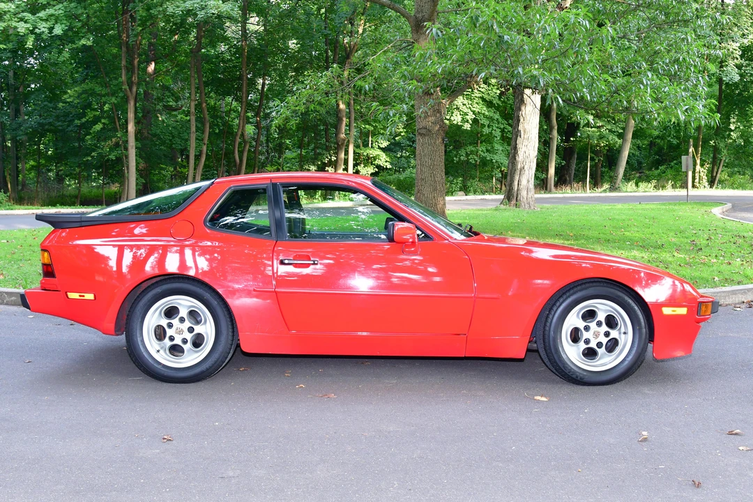 1986 Porsche 944 - Image 11 of 31