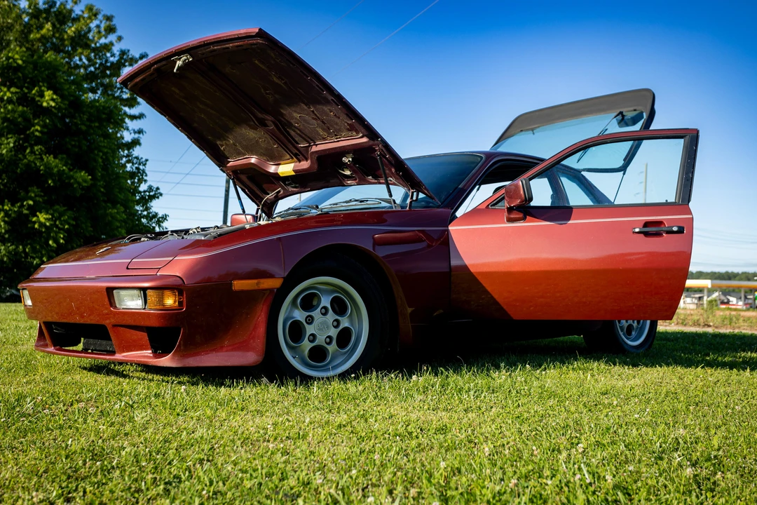 1986 Porsche 944 - Image 21 of 31