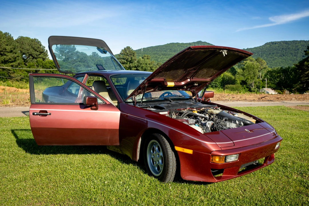 1986 Porsche 944 - Image 23 of 31