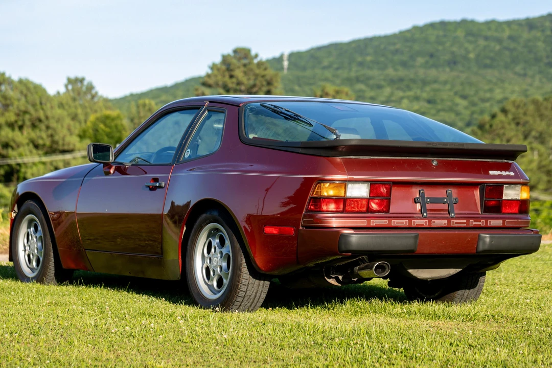 1986 Porsche 944 - Image 4 of 31