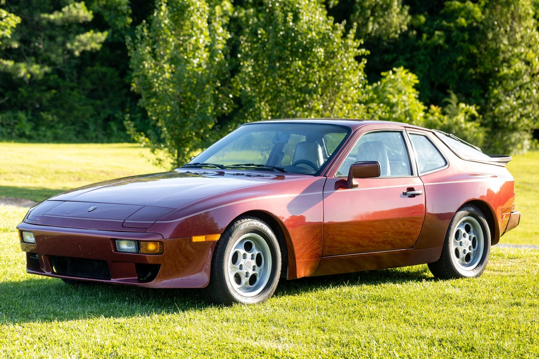 1986 Porsche 944 - Image 9 of 31