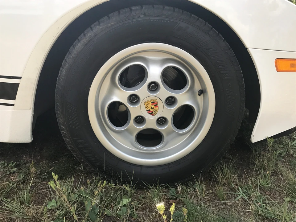1986 Porsche 944 - Image 17 of 31