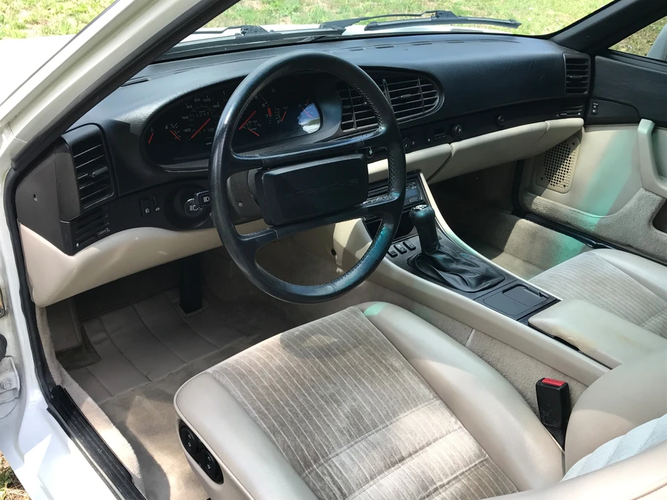 1986 Porsche 944 - Image 19 of 31