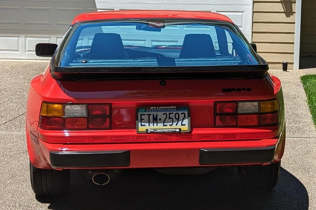 1986 Porsche 944 - Image 5 of 31