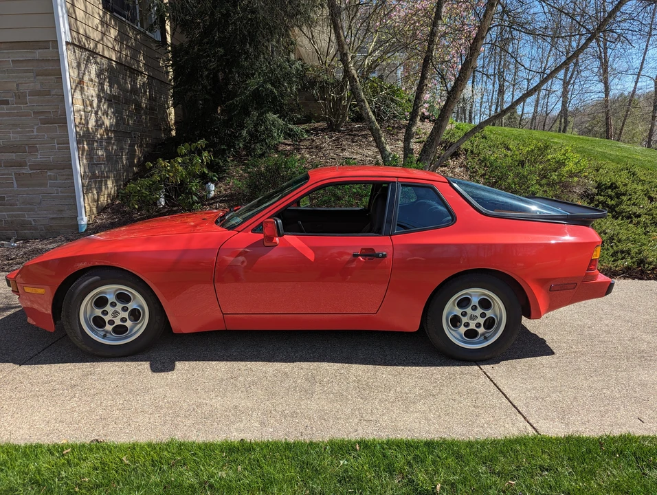 1986 Porsche 944 - Image 9 of 31