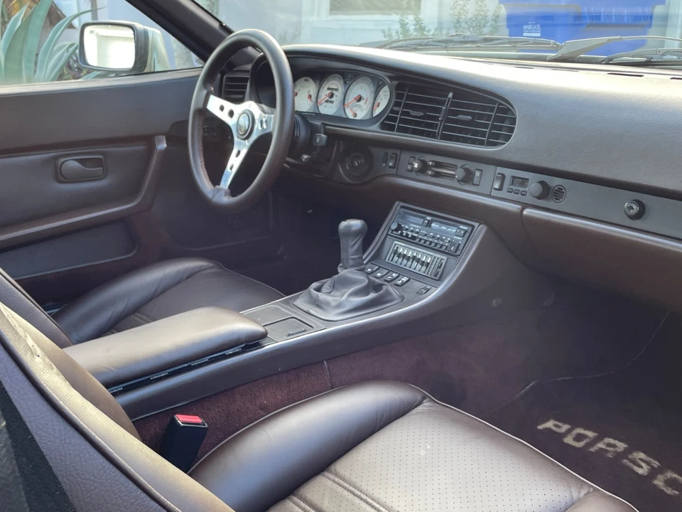 1986 Porsche 944 - Image 8 of 21