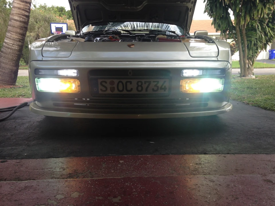 1986 Porsche 944 - Image 18 of 21